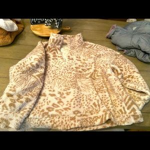 Fleece Pullover.